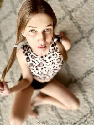 Christine Live Free OnlyFans Leaked Free Thumbnail Picture - #PTAdiyW6Q1