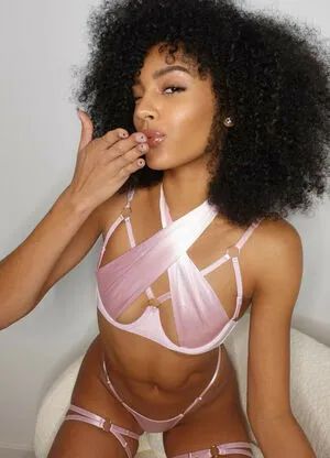 Christine Obanor OnlyFans Leaked Free Thumbnail Picture - #AaNM0DBanh