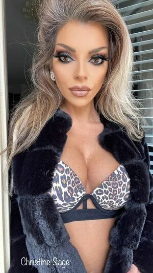 Christine Sage OnlyFans Leaked Free Thumbnail Picture - #feiagFGAL8