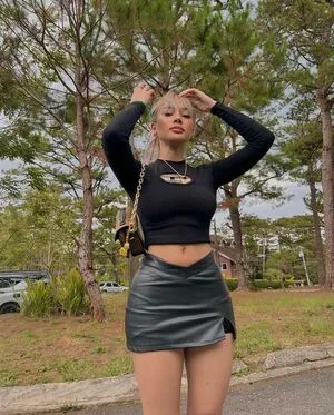 Christine Samson OnlyFans Leaked Free Thumbnail Picture - #36veAm9QK0