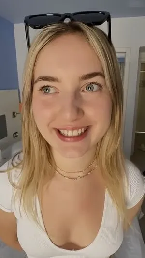 Christinexxe OnlyFans Leaked Free Thumbnail Picture - #6aMyjcd5Wm