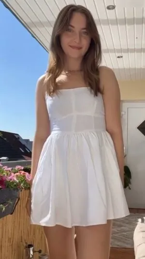 Christinexxe OnlyFans Leaked Free Thumbnail Picture - #dys3M4AnTR
