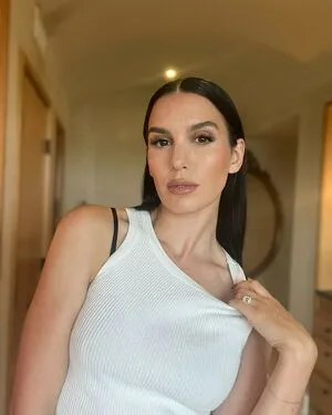 Christy Carlson Romano OnlyFans Leaked Free Thumbnail Picture - #AUOl8nAcCT