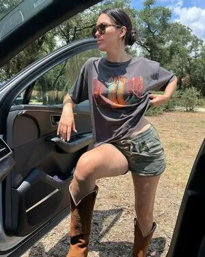 Christy Carlson Romano OnlyFans Leaked Free Thumbnail Picture - #KizSWbRdC7