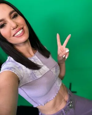 Christy Carlson Romano OnlyFans Leaked Free Thumbnail Picture - #pgipEhOpbj