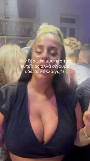 Chrysanthie OnlyFans Leaked Free Thumbnail Picture - #BeHurdOcxI