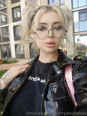 Chrysilunafree OnlyFans Leaked Free Thumbnail Picture - #8Q5BysUI5Q