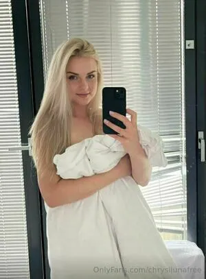 Chrysilunafree OnlyFans Leaked Free Thumbnail Picture - #b2KMlhIWil