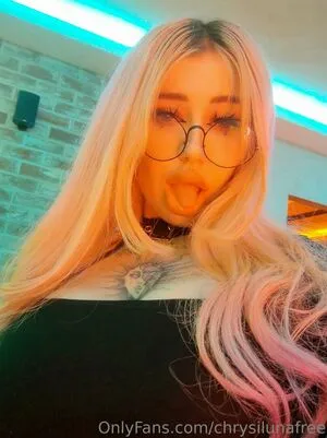 Chrysilunafree OnlyFans Leaked Free Thumbnail Picture - #hzieLU8FNL