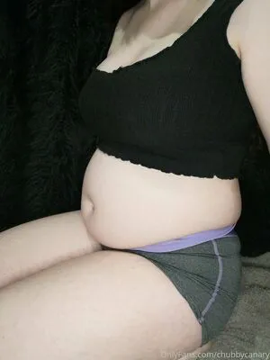 Chubbycanary OnlyFans Leaked Free Thumbnail Picture - #hmNSRlCOLL