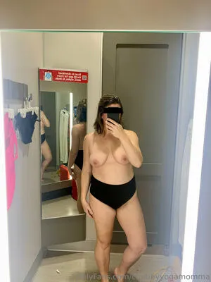 Chubbyyogamomma OnlyFans Leaked Free Thumbnail Picture - #4h4UnfS4fX