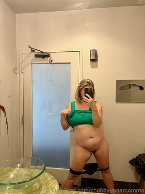 Chubbyyogamomma OnlyFans Leaked Free Thumbnail Picture - #WdwV90reIB