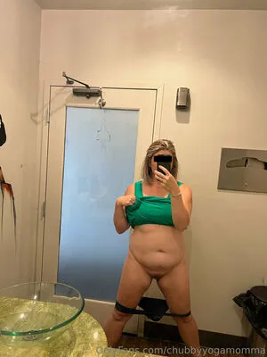 Chubbyyogamomma OnlyFans Leaked Free Thumbnail Picture - #oS1ekWJk7I