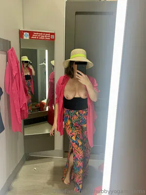 Chubbyyogamomma OnlyFans Leaked Free Thumbnail Picture - #pxPFXtXNPB