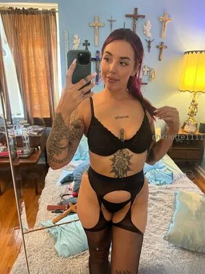 Chxrlotte1111 OnlyFans Leaked Free Thumbnail Picture - #Qx0FadCQii