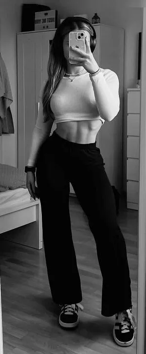 Chxrly OnlyFans Leaked Free Thumbnail Picture - #19i0IbkUUk