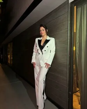 Chyler Leigh OnlyFans Leaked Free Thumbnail Picture - #P2ZwxiVj8W
