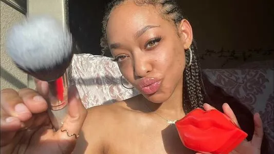 Chynaunique OnlyFans Leaked Free Thumbnail Picture - #AR2swB67f3