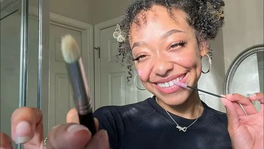 Chynaunique OnlyFans Leaked Free Thumbnail Picture - #QD5TZZk7Hi
