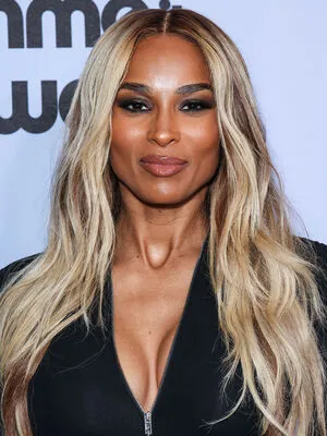 Ciara OnlyFans Leaked Free Thumbnail Picture - #GucmGYVEAm