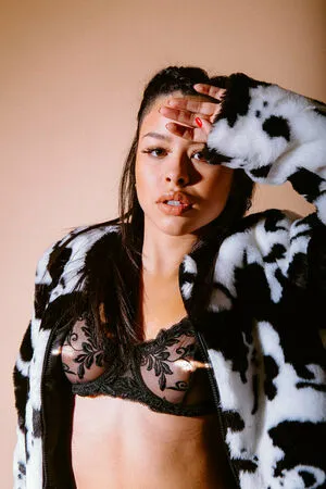 Cierra Ramirez OnlyFans Leaked Free Thumbnail Picture - #1UvnnhUVEz