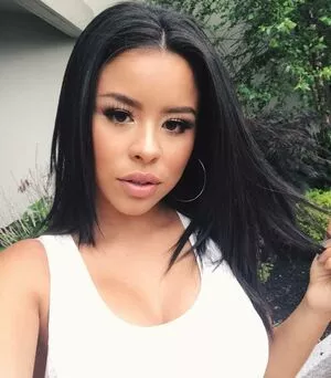 Cierra Ramirez OnlyFans Leaked Free Thumbnail Picture - #FKueKt00s2