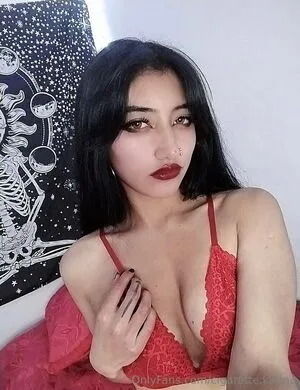 Cigarette Karina OnlyFans Leaked Free Thumbnail Picture - #HC22yOMIjz