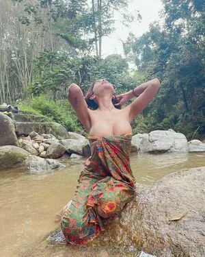 Cikgumelati1 OnlyFans Leaked Free Thumbnail Picture - #rFi0VYzPoi