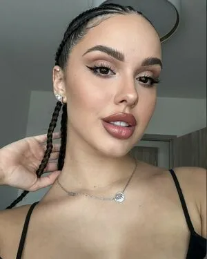 Cinnabellee OnlyFans Leaked Free Thumbnail Picture - #4ah0WgX9En