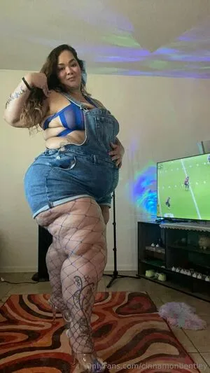 Cinnamonbentley OnlyFans Leaked Free Thumbnail Picture - #kwloe5IBee