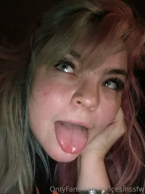 Ciricesinssfw OnlyFans Leaked Free Thumbnail Picture - #MXsoWokxSG