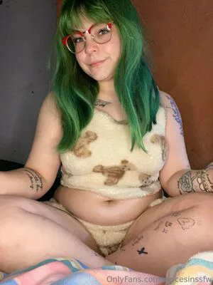 Ciricesinssfw OnlyFans Leaked Free Thumbnail Picture - #UD2iHqYiDf
