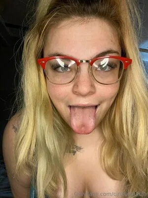 Ciricesinssfw OnlyFans Leaked Free Thumbnail Picture - #V1Z3ozhoV4