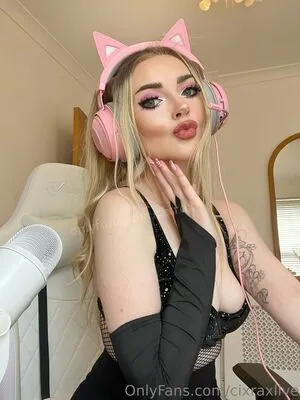 Cixraxlive OnlyFans Leaked Free Thumbnail Picture - #MfeOYn0jNC