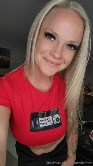Cjhotwifefree OnlyFans Leaked Free Thumbnail Picture - #HoVzMtr3r2