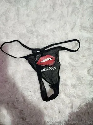 Cjhotwifefree OnlyFans Leaked Free Thumbnail Picture - #RYrRVhJWYU