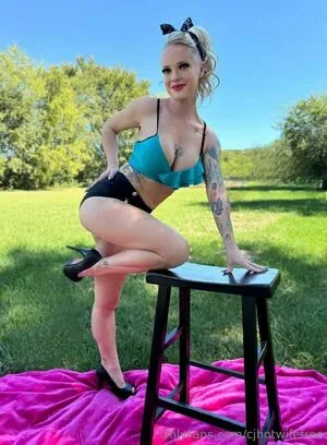 Cjhotwifefree OnlyFans Leaked Free Thumbnail Picture - #ffBzhsjnVp