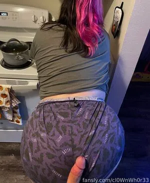 Cl0wnwh0r33 OnlyFans Leaked Free Thumbnail Picture - #1Q2KxYOmw9