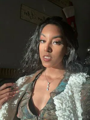 Claire Black OnlyFans Leaked Free Thumbnail Picture - #jGKTsfxLyn