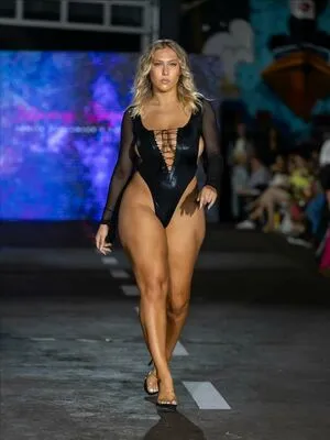 Claire Grimes OnlyFans Leaked Free Thumbnail Picture - #UT4y78sOV4