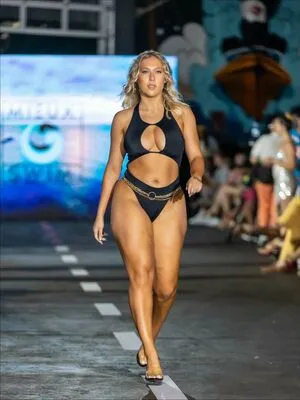 Claire Grimes OnlyFans Leaked Free Thumbnail Picture - #mwwErGRtG2