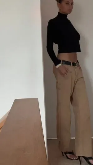 Claire Grossman OnlyFans Leaked Free Thumbnail Picture - #lAVeutiytF