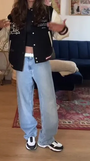 Claire Grossman OnlyFans Leaked Free Thumbnail Picture - #otOmIUY0h0