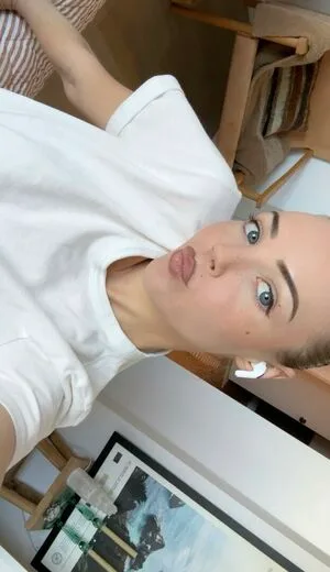 Claire Hogle OnlyFans Leaked Free Thumbnail Picture - #FC3lmvm9wM