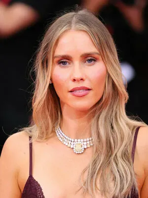 Claire Holt OnlyFans Leaked Free Thumbnail Picture - #oPQFlTdcvU