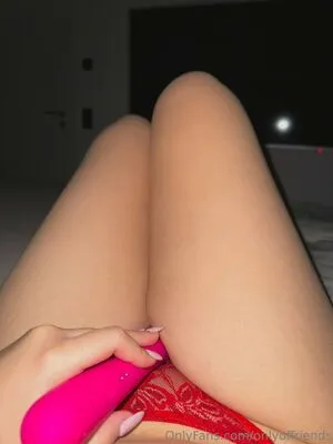 Clairexwhite OnlyFans Leaked Free Thumbnail Picture - #DXdVeL4jp2