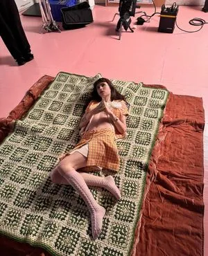Clairo OnlyFans Leaked Free Thumbnail Picture - #56JHv1SELC