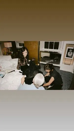 Clairo OnlyFans Leaked Free Thumbnail Picture - #8p5UGLKCup