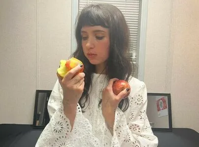 Clairo OnlyFans Leaked Free Thumbnail Picture - #RpyN4lIC0M