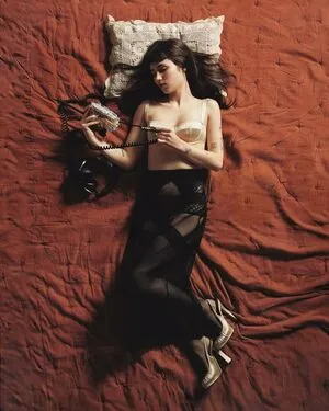 Clairo OnlyFans Leaked Free Thumbnail Picture - #dW6DGqqY8j